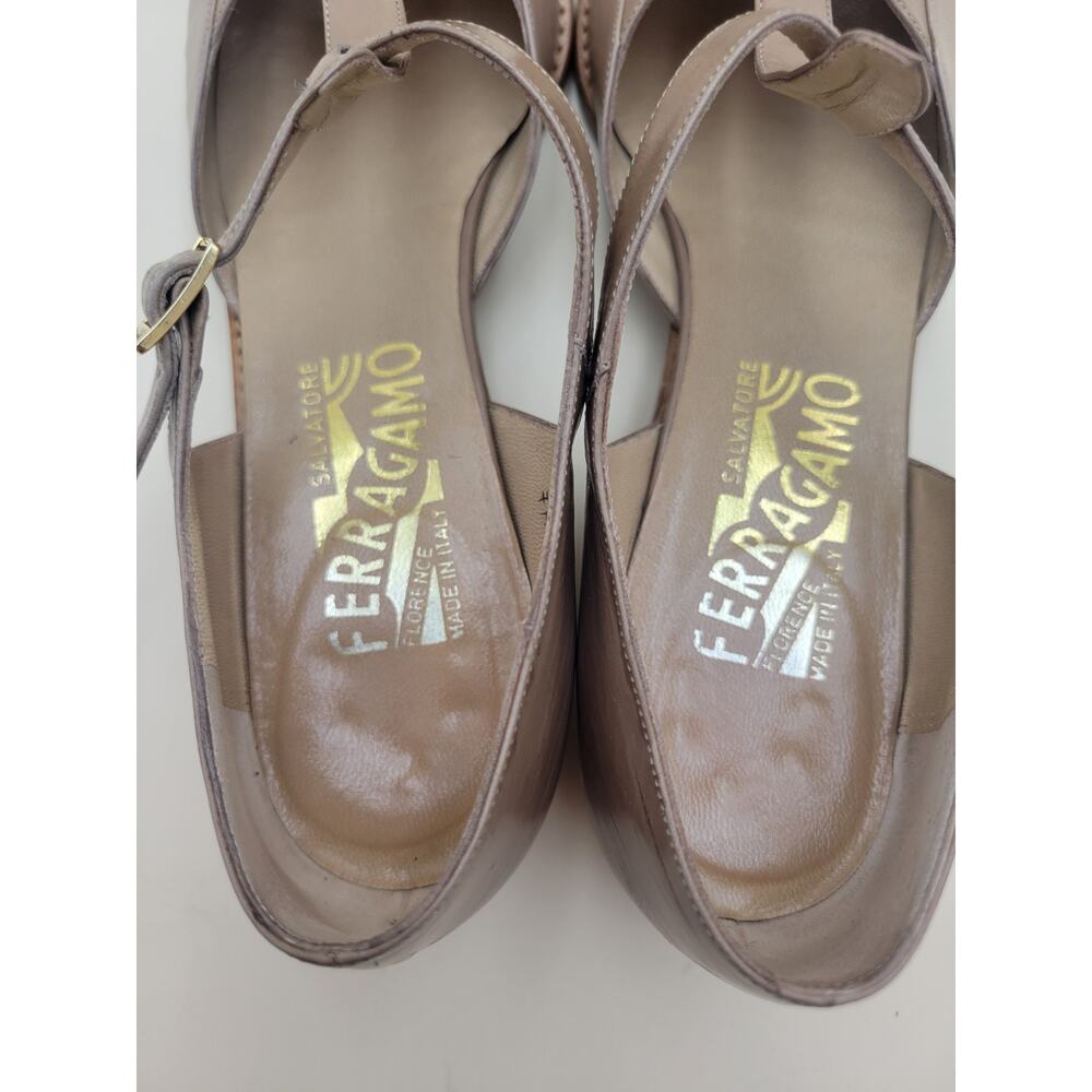Salvatore Ferragamo Gadda Strappy heels Tan women's Sz 7 AAA VTG - Picture 9 of 10